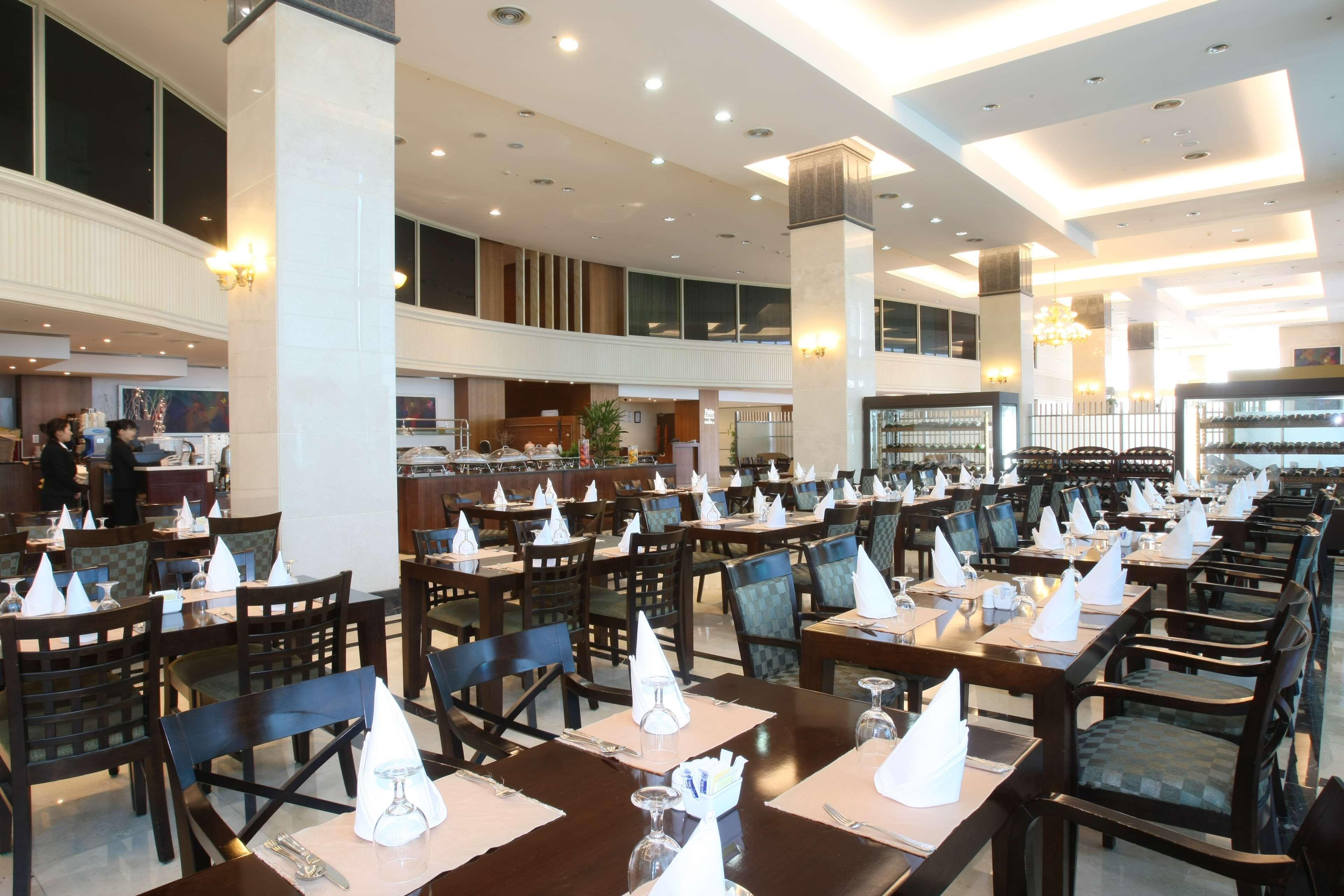 Best Western Premier Incheon Airport Hotel Restaurant photo